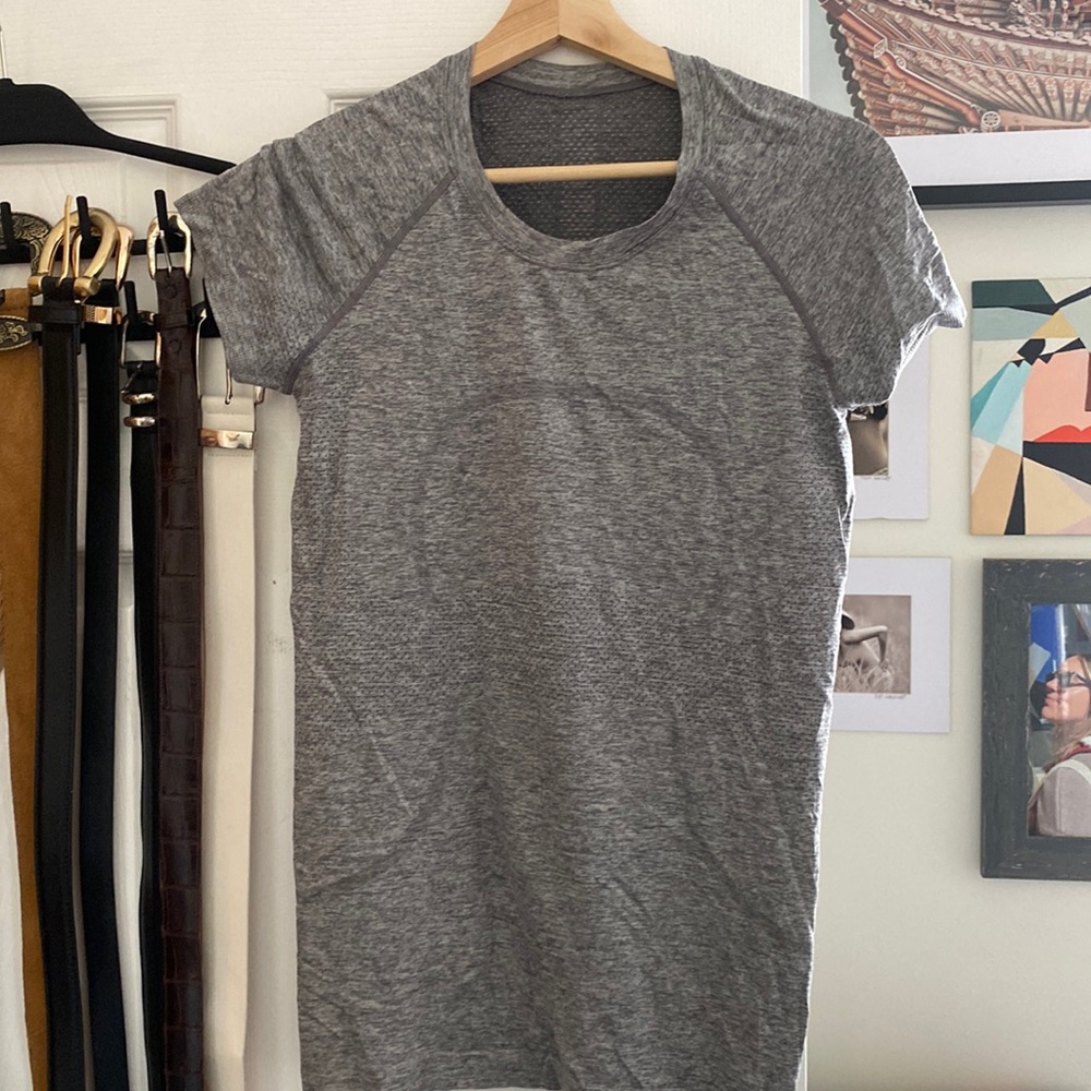 Swiftly Tech Tee Lululemon - image 1